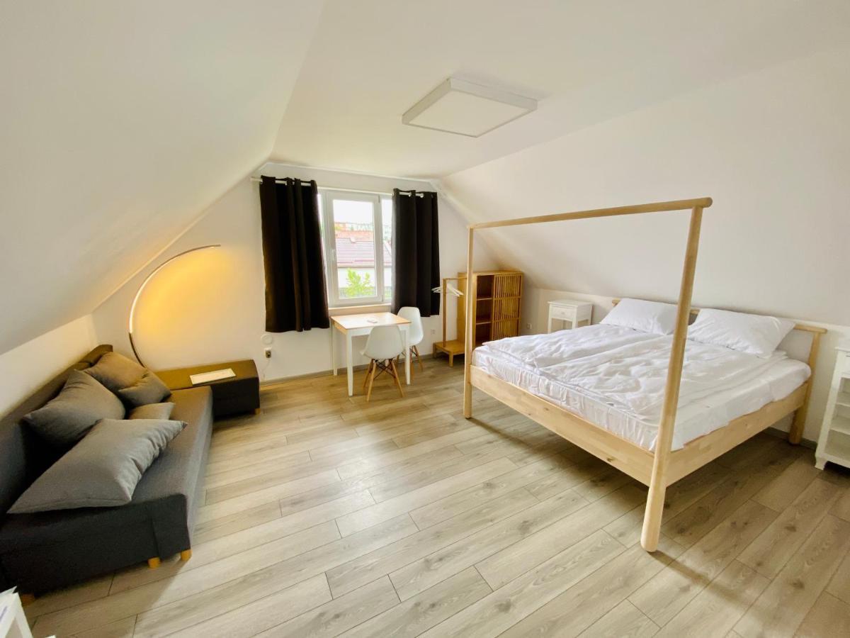 Tîrgu Secuiesc Pixel Guesthouse מראה חיצוני תמונה