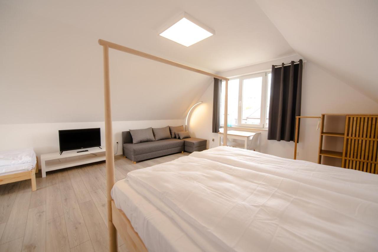 Tîrgu Secuiesc Pixel Guesthouse מראה חיצוני תמונה