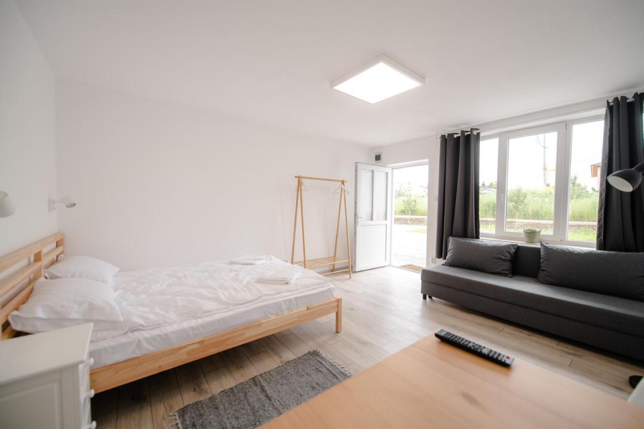 Tîrgu Secuiesc Pixel Guesthouse מראה חיצוני תמונה