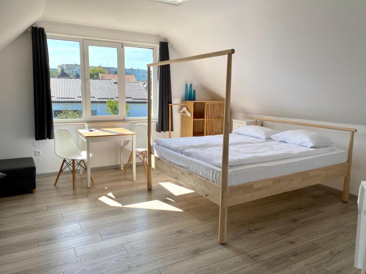 Tîrgu Secuiesc Pixel Guesthouse מראה חיצוני תמונה