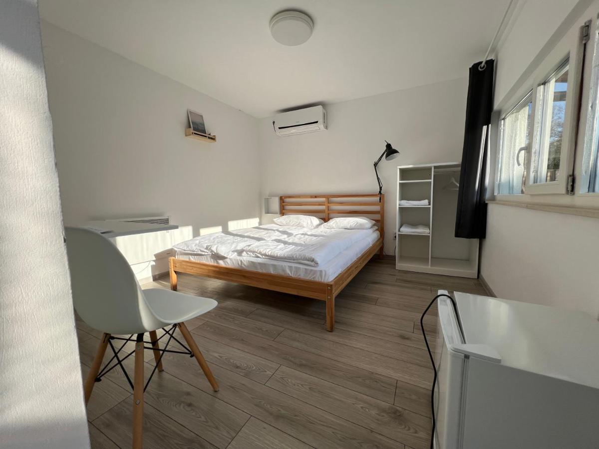 Tîrgu Secuiesc Pixel Guesthouse מראה חיצוני תמונה