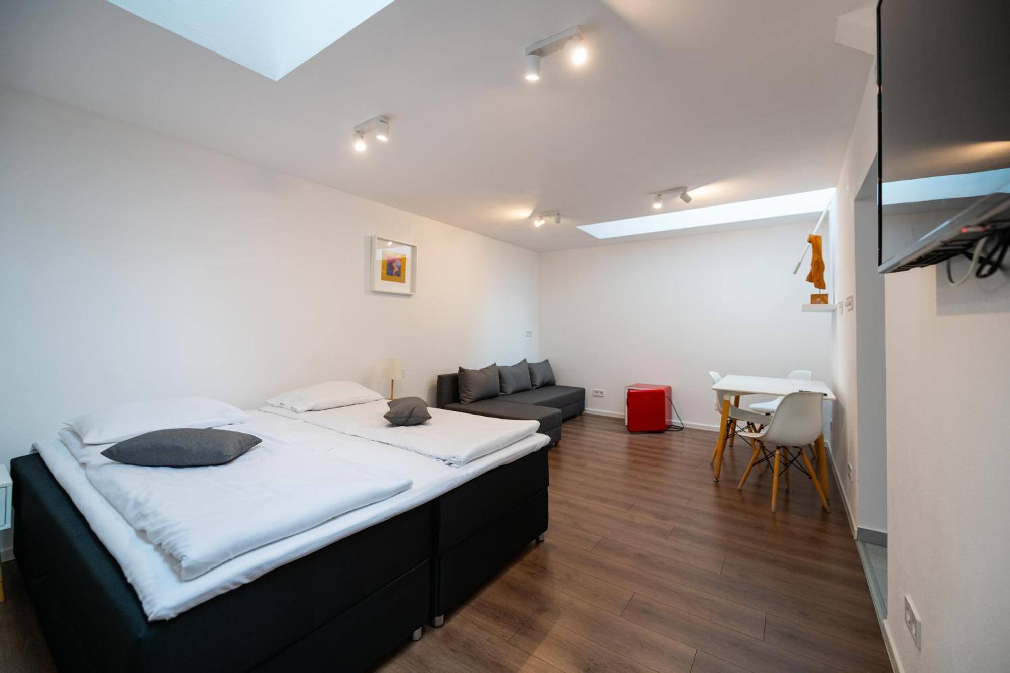 Tîrgu Secuiesc Pixel Guesthouse מראה חיצוני תמונה